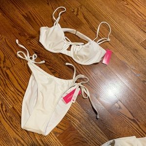 White Bikini, Brand New